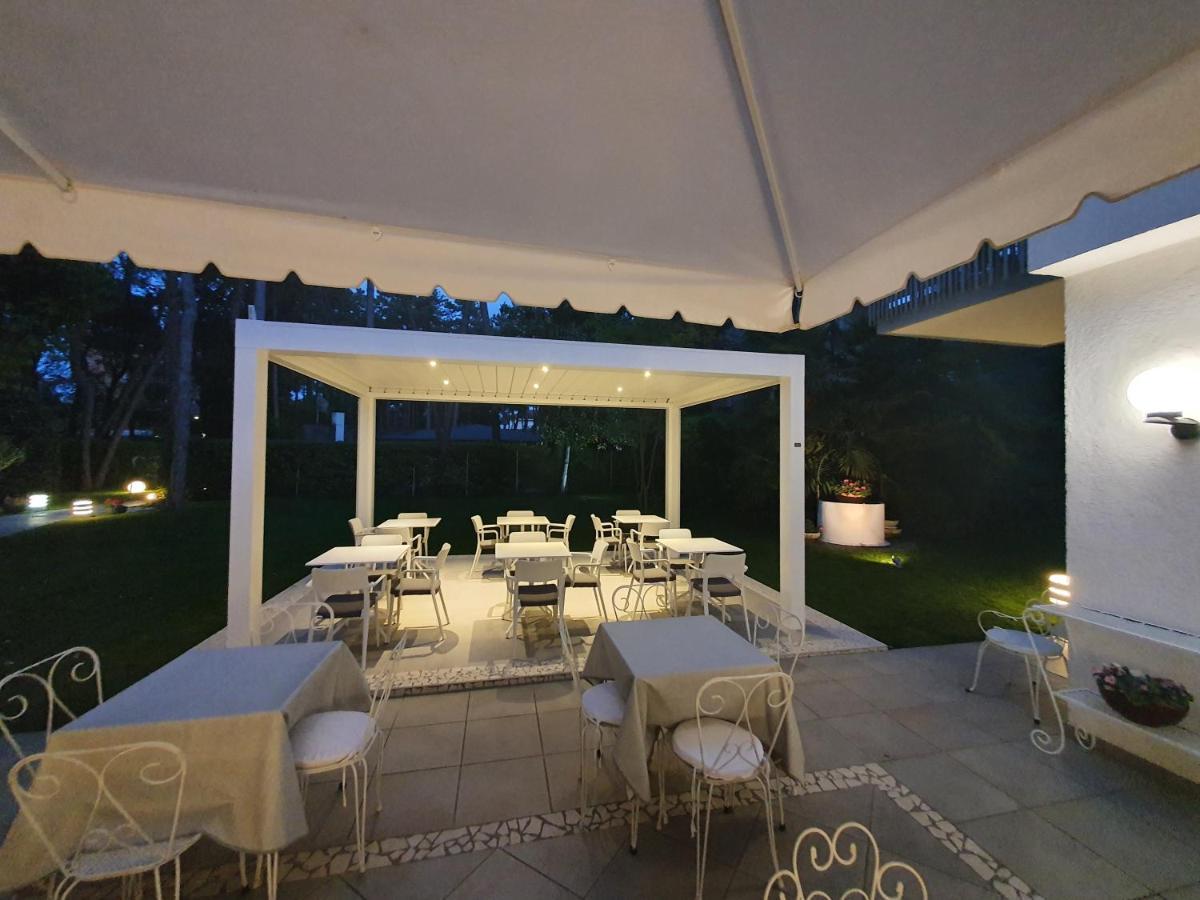 Hotel Eurovil Garni Lignano Sabbiadoro Luaran gambar