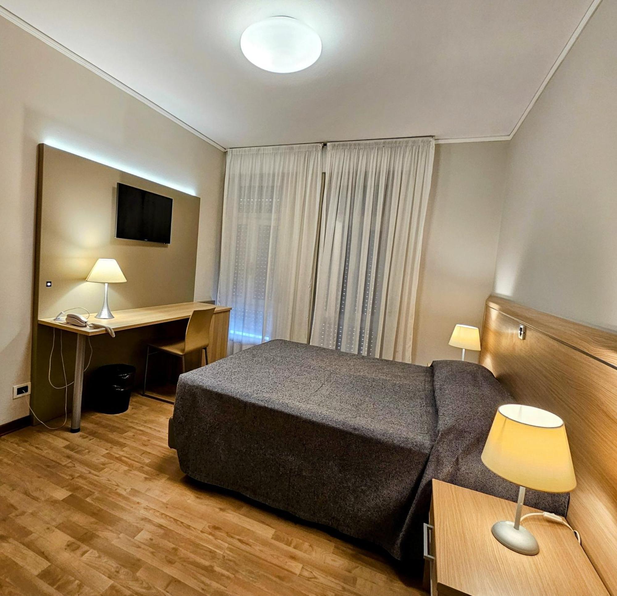Hotel Eurovil Garni Lignano Sabbiadoro Luaran gambar