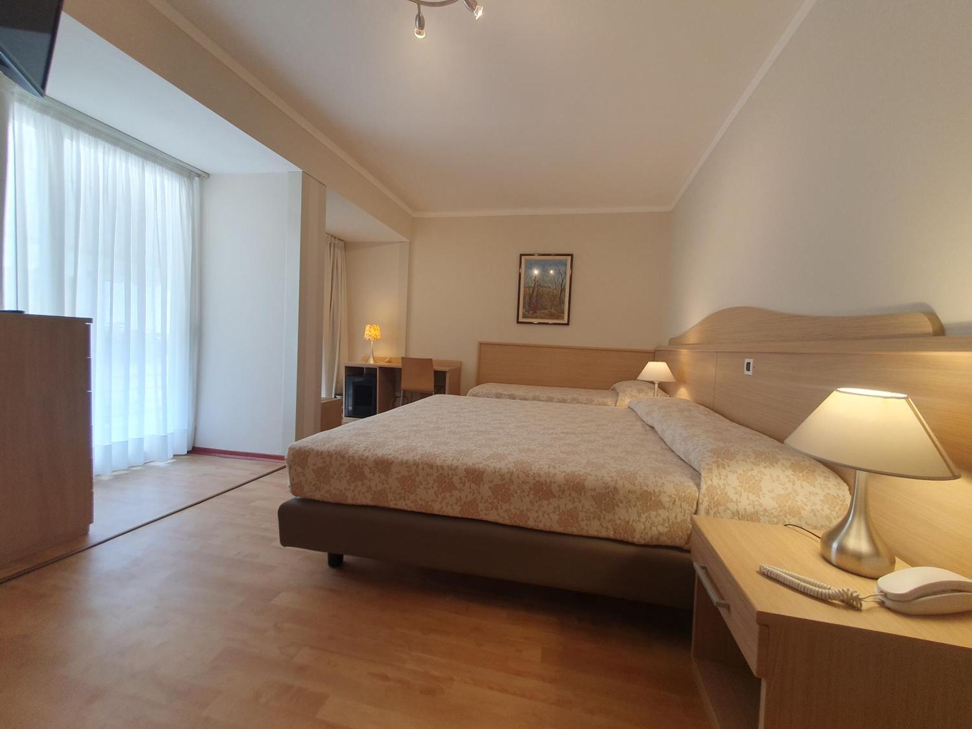 Hotel Eurovil Garni Lignano Sabbiadoro Luaran gambar