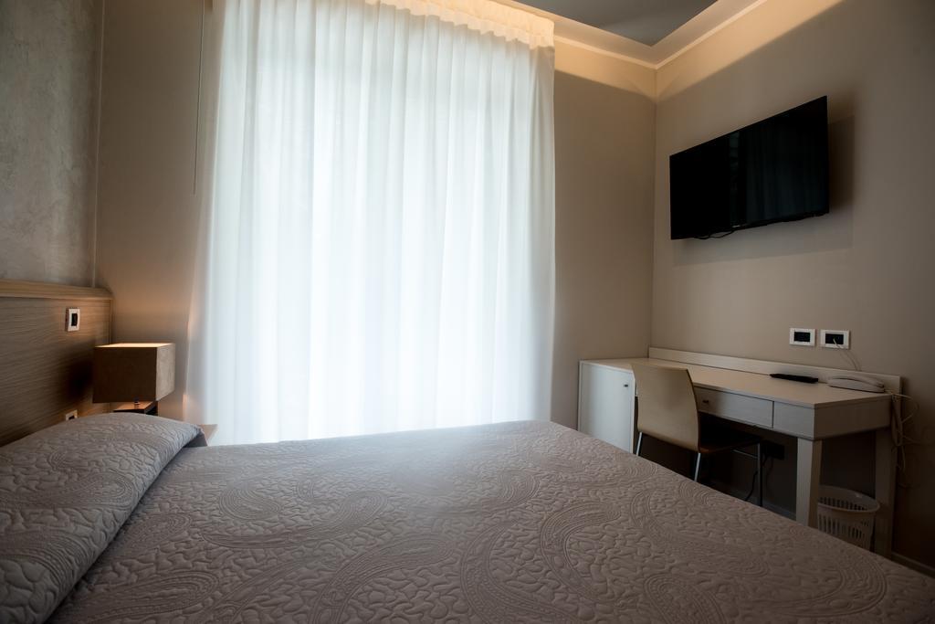 Hotel Eurovil Garni Lignano Sabbiadoro Luaran gambar