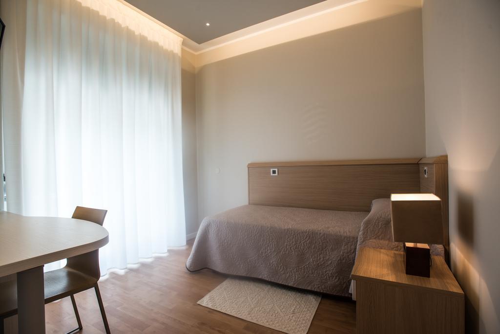 Hotel Eurovil Garni Lignano Sabbiadoro Luaran gambar