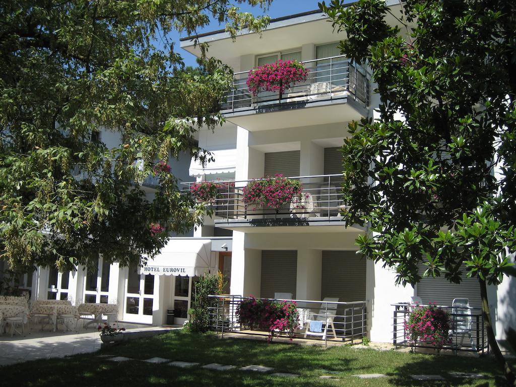 Hotel Eurovil Garni Lignano Sabbiadoro Luaran gambar